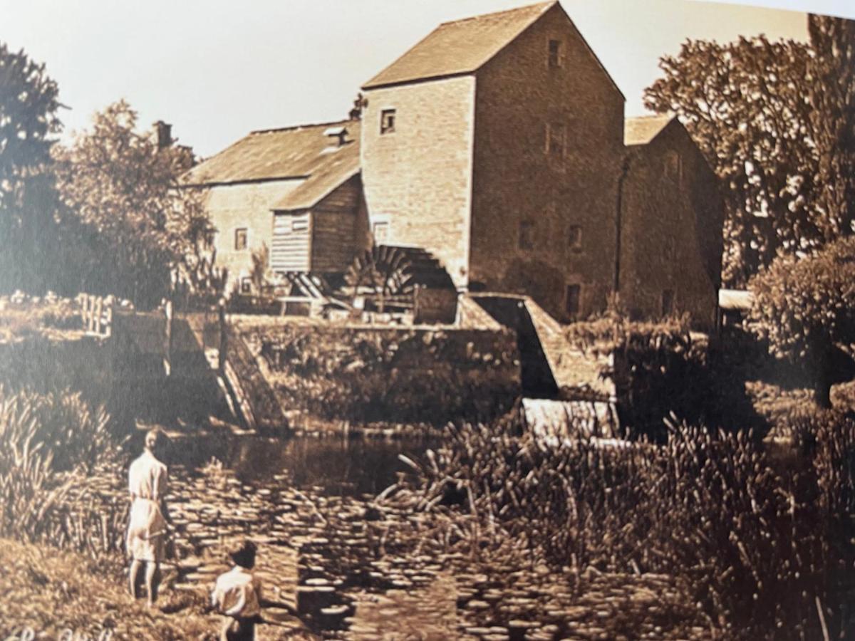 Pear Tree Loft Lägenhet Lacock Exteriör bild